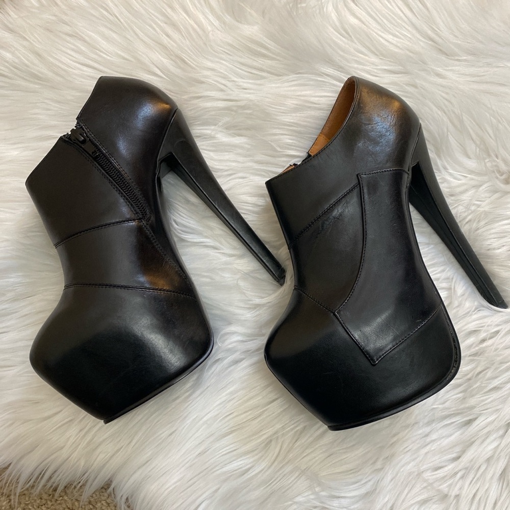 Rare Wild Pair Benson black leather super platform ankle booties